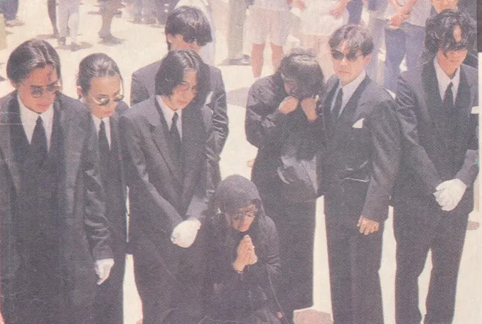 黄家驹葬礼上